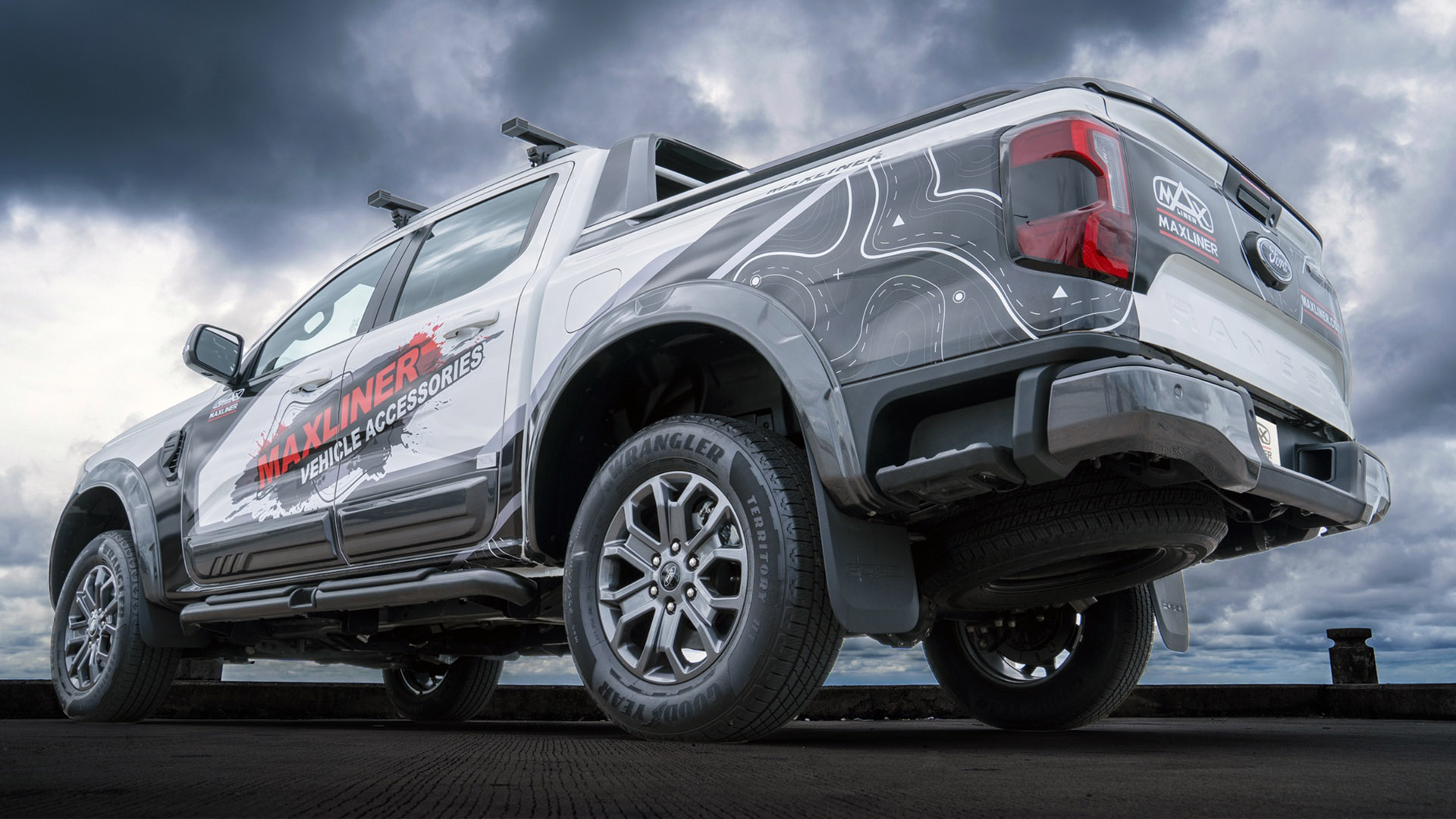 คิ้วล้อ มาดเข้ม แมกซ์ เฟนเดอร์ แฟลร์ ( MAXFENDER FLARES)